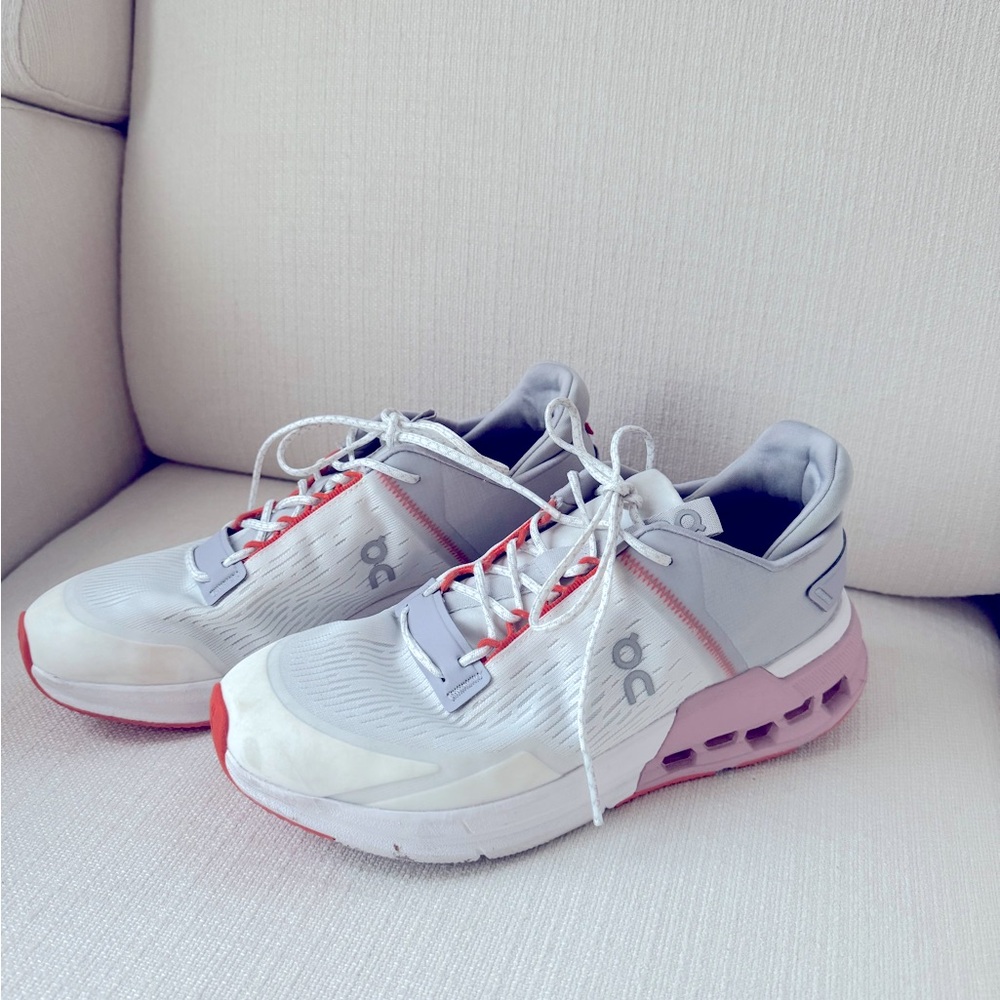 Cloud Nova atheletic shoes